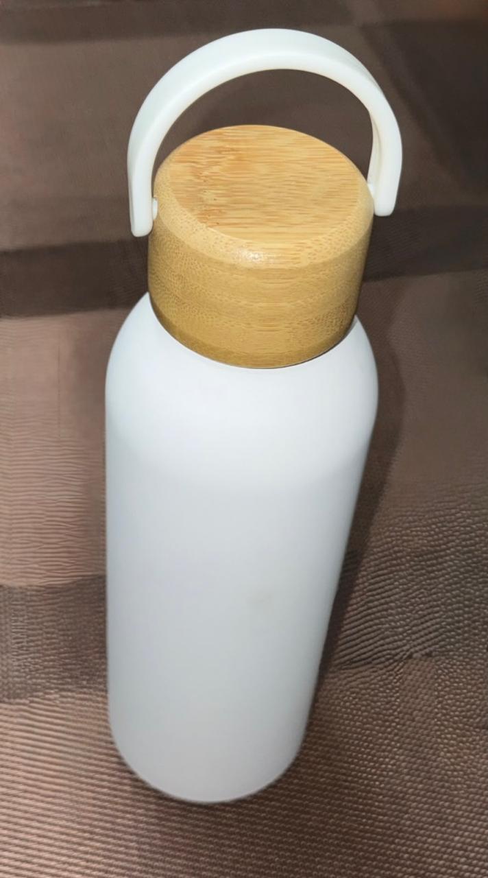 Travel water bottle — corporate gift by Veloura Gifting