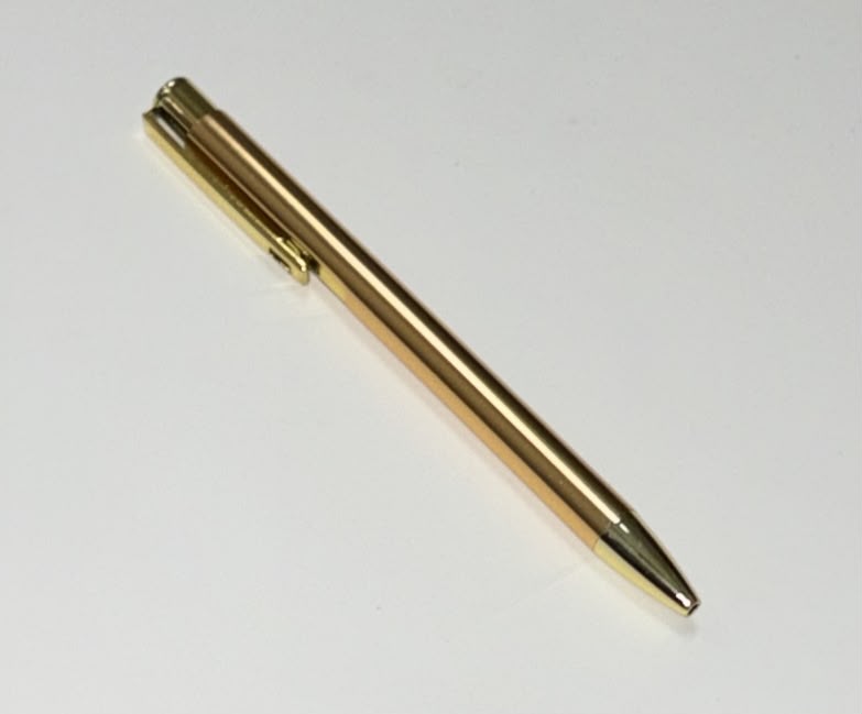 Golden pen — corporate gift by Veloura Gifting